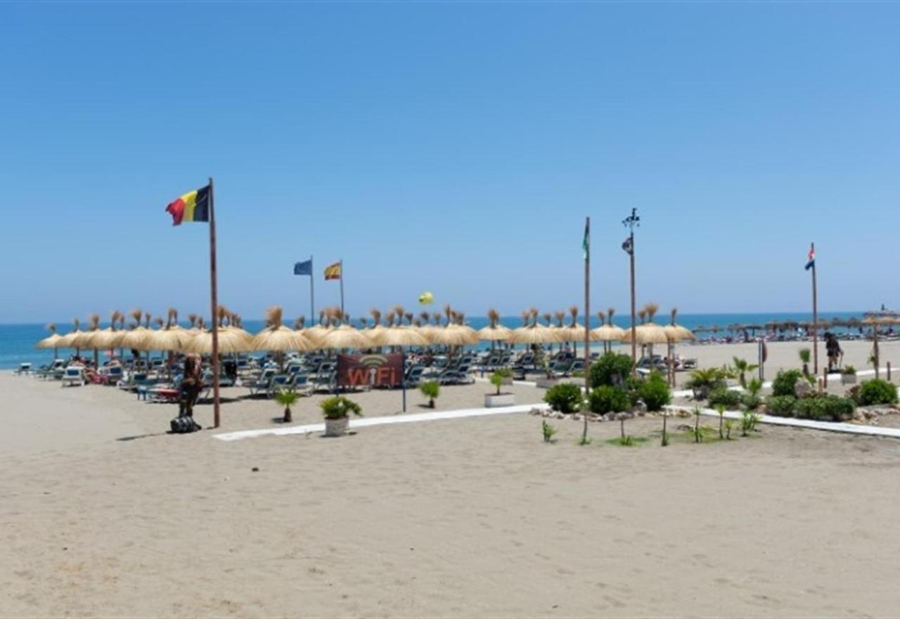 Beach Apartment Montemarcarihuela Torremolinos Exterior photo